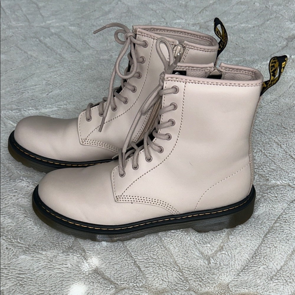 Dr. Martens Women's 1460 Smooth Leather Lace-Up Boots, Size 7 - Picture 4 of 10